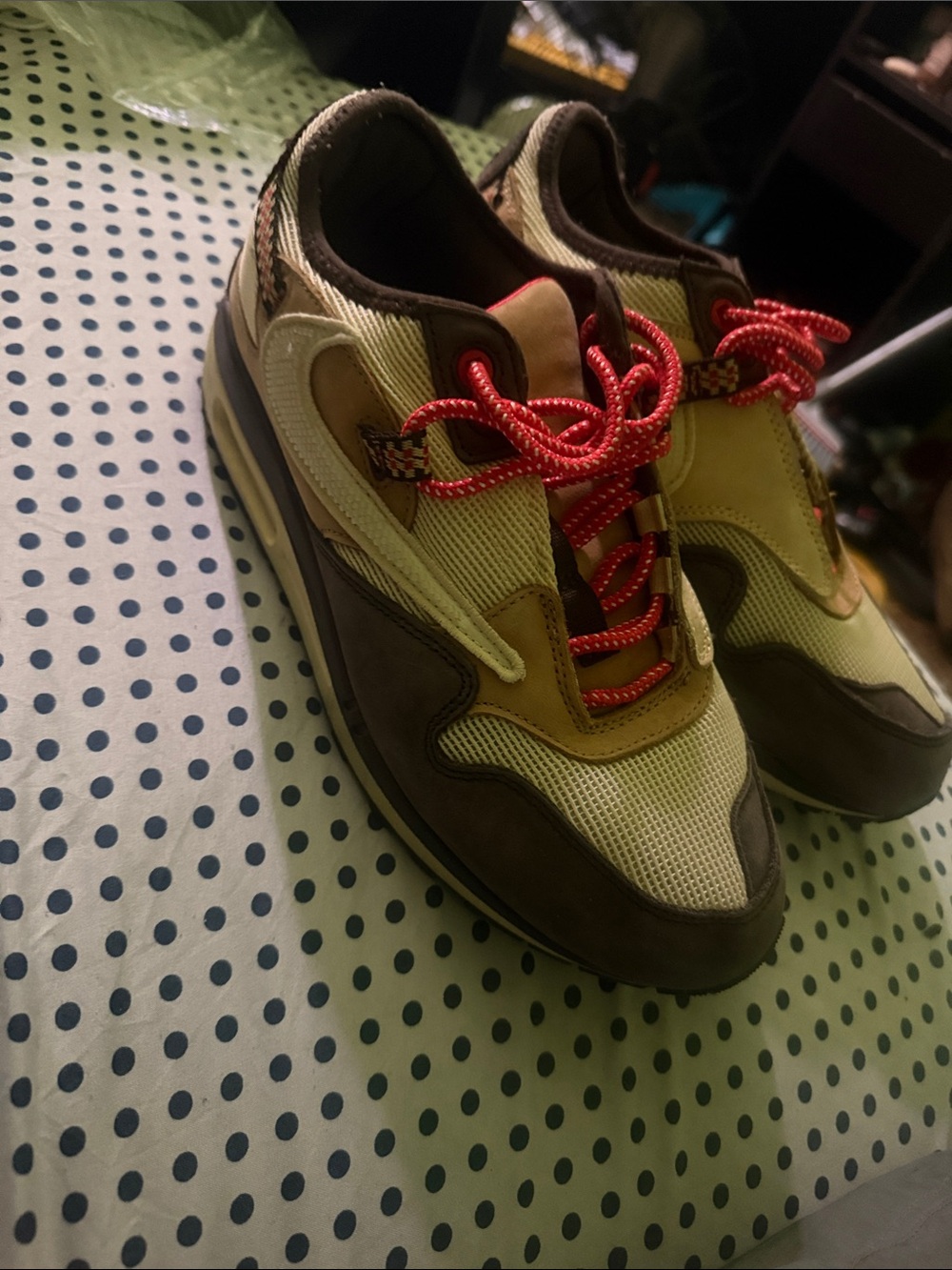 Nike Men's Brown, Cream & Red Low-Top Sneakers